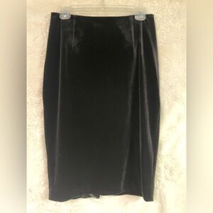 White House Black Market black velvet skirt. Size 4.